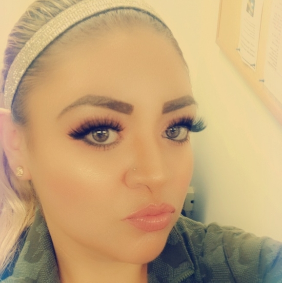 Meet your Posher, Monse - Picture 4 of 4